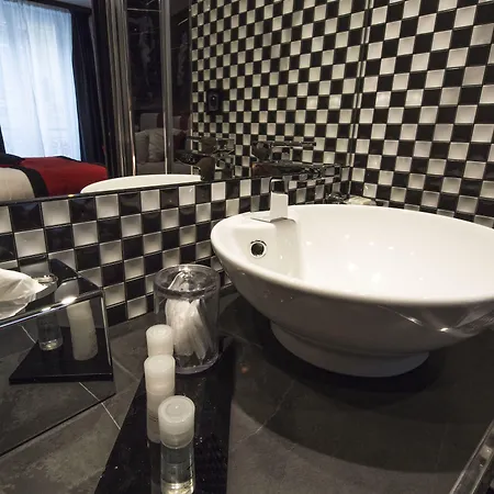 Hotel Maison Monceau Parigi